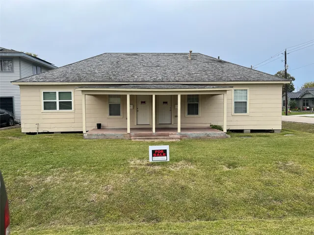 $324,400 | 317-319 East B Street, La Porte, TX 77571