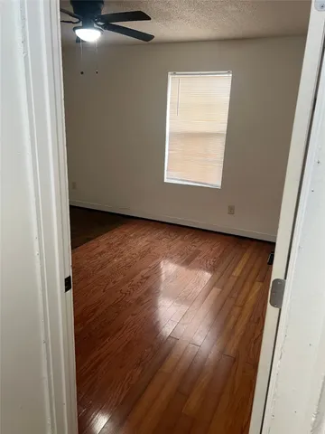 $324,400 | 317-319 East B Street, La Porte, TX 77571