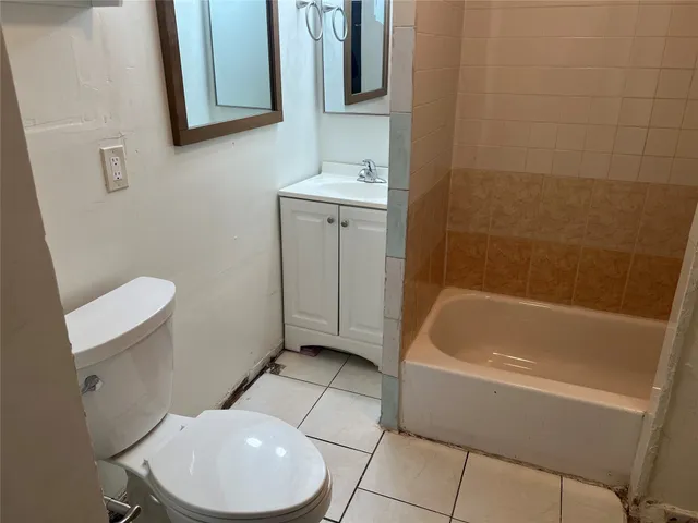 $324,400 | 317-319 East B Street, La Porte, TX 77571