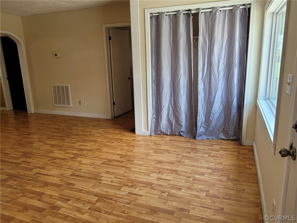 6742 Dudley Ferry Road Radford, VA 24141 - Photo 3 of 20 Gallery Image 3