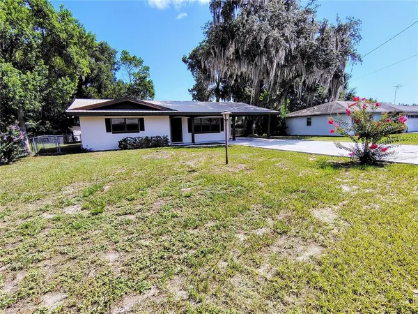 $249,900 | 1240 County Road 463, Lake Panasoffkee, FL 33538