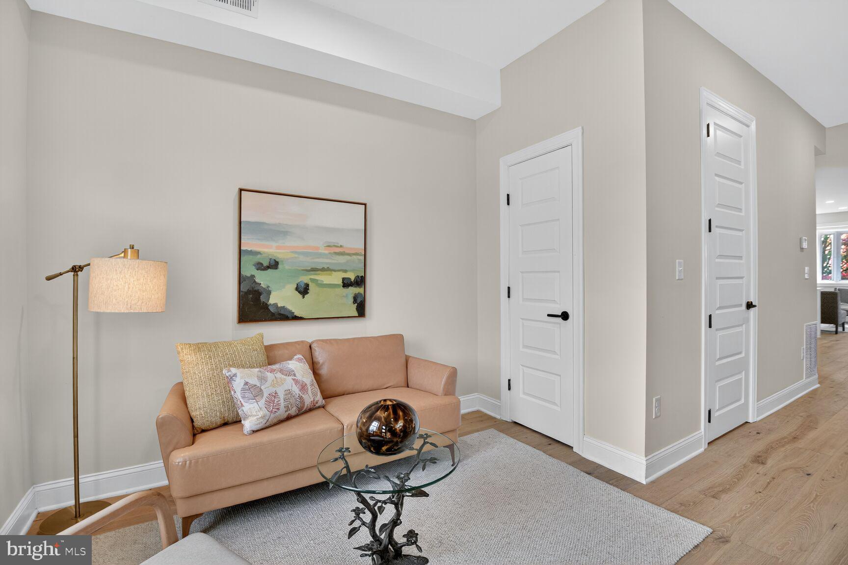 316 U Street Northwest Washington, DC 20001 - Photo 13 of 37 a view of livingroom with furniture and windows