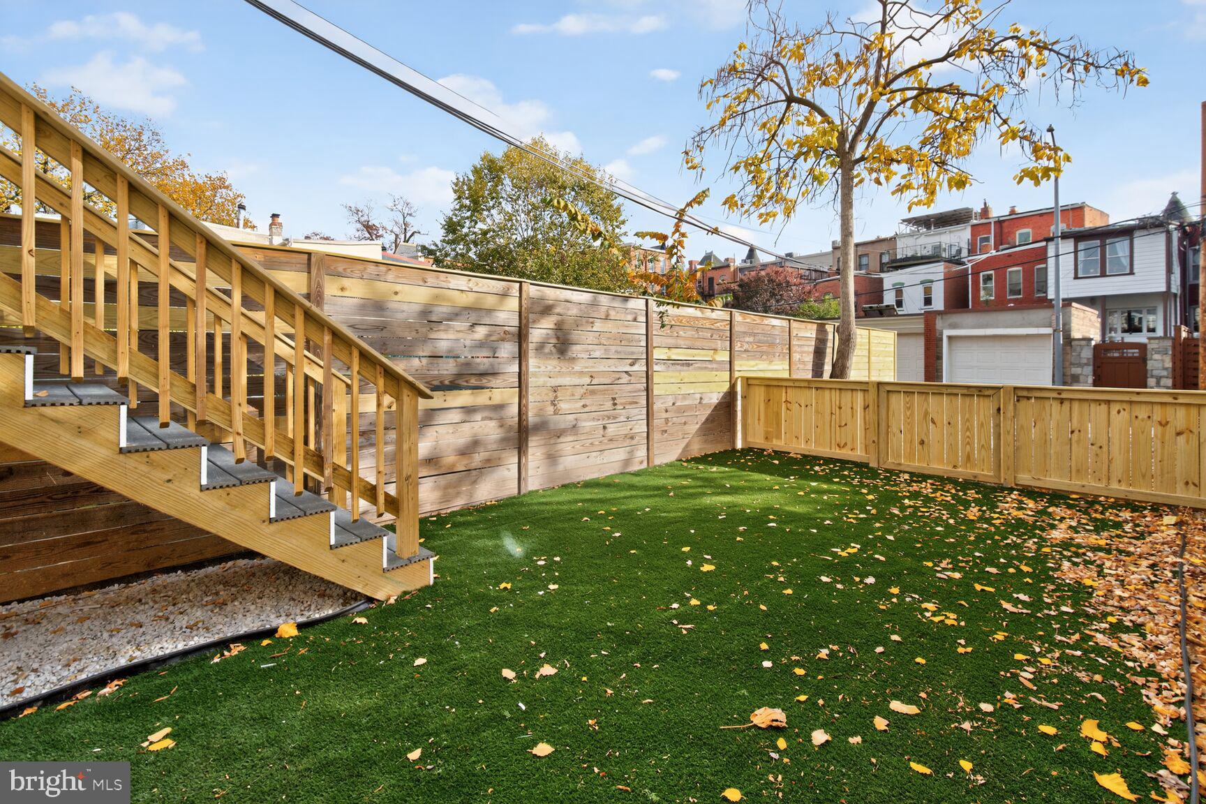 316 U Street Northwest Washington, DC 20001 - Photo 32 of 37 a view of a house with a yard