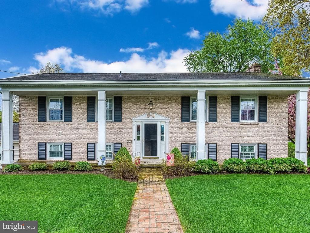43 Miller Road Akron, PA 17501 - Photo 1 of 28