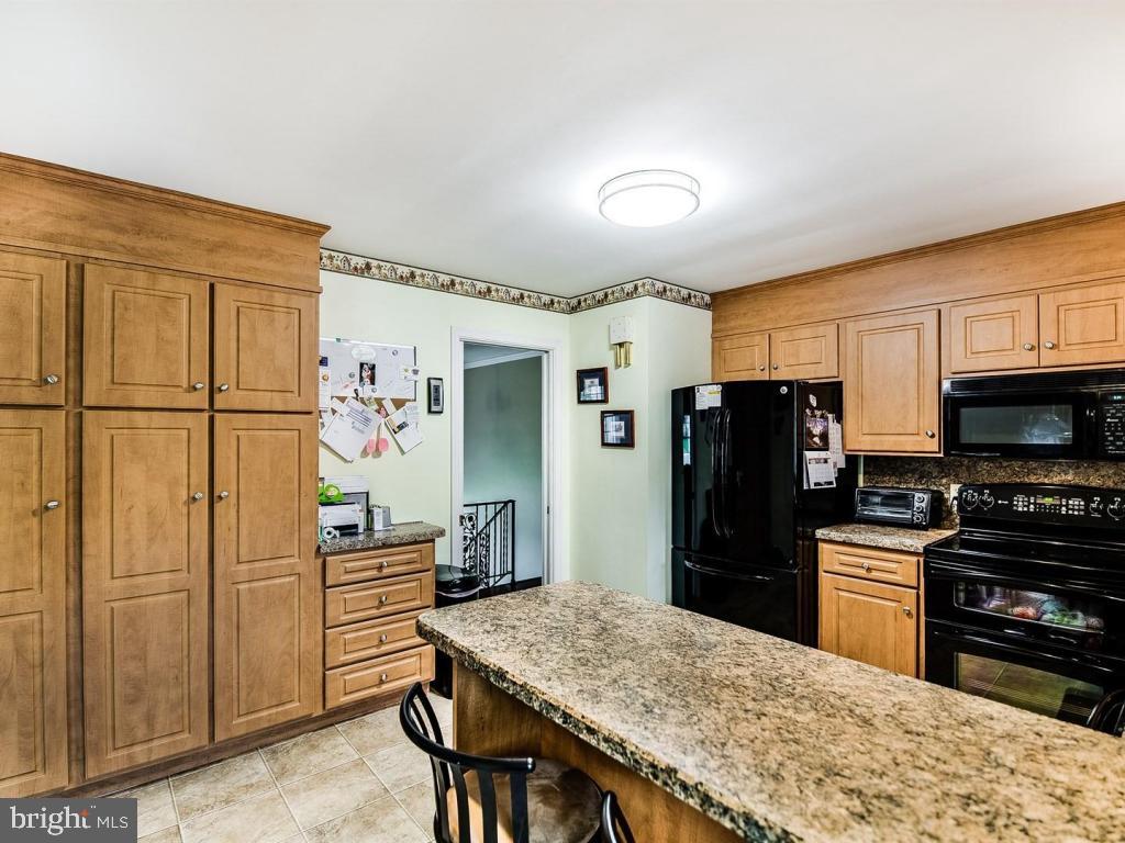 43 Miller Road Akron, PA 17501 - Photo 11 of 28