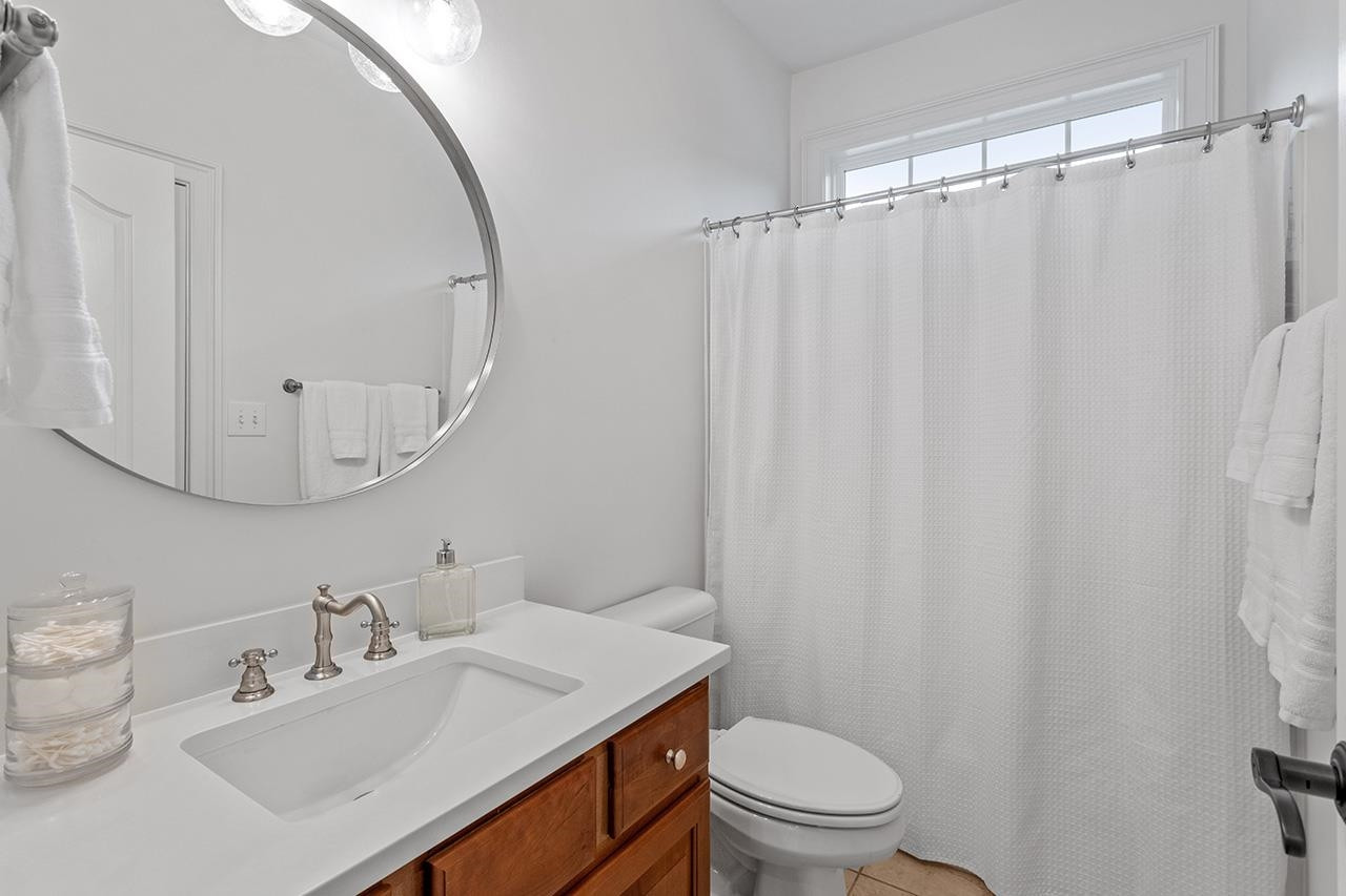 3916 Morvan Way Raleigh, NC 27612 - Photo 44 of 49 Bedroom 3 Adjacent Bathroom