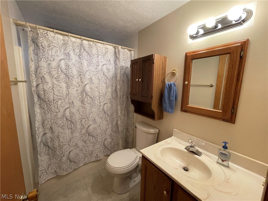 720 Springfield Road, Unit K Columbiana, OH 44408 - Photo 13 of 20 2nd full bath