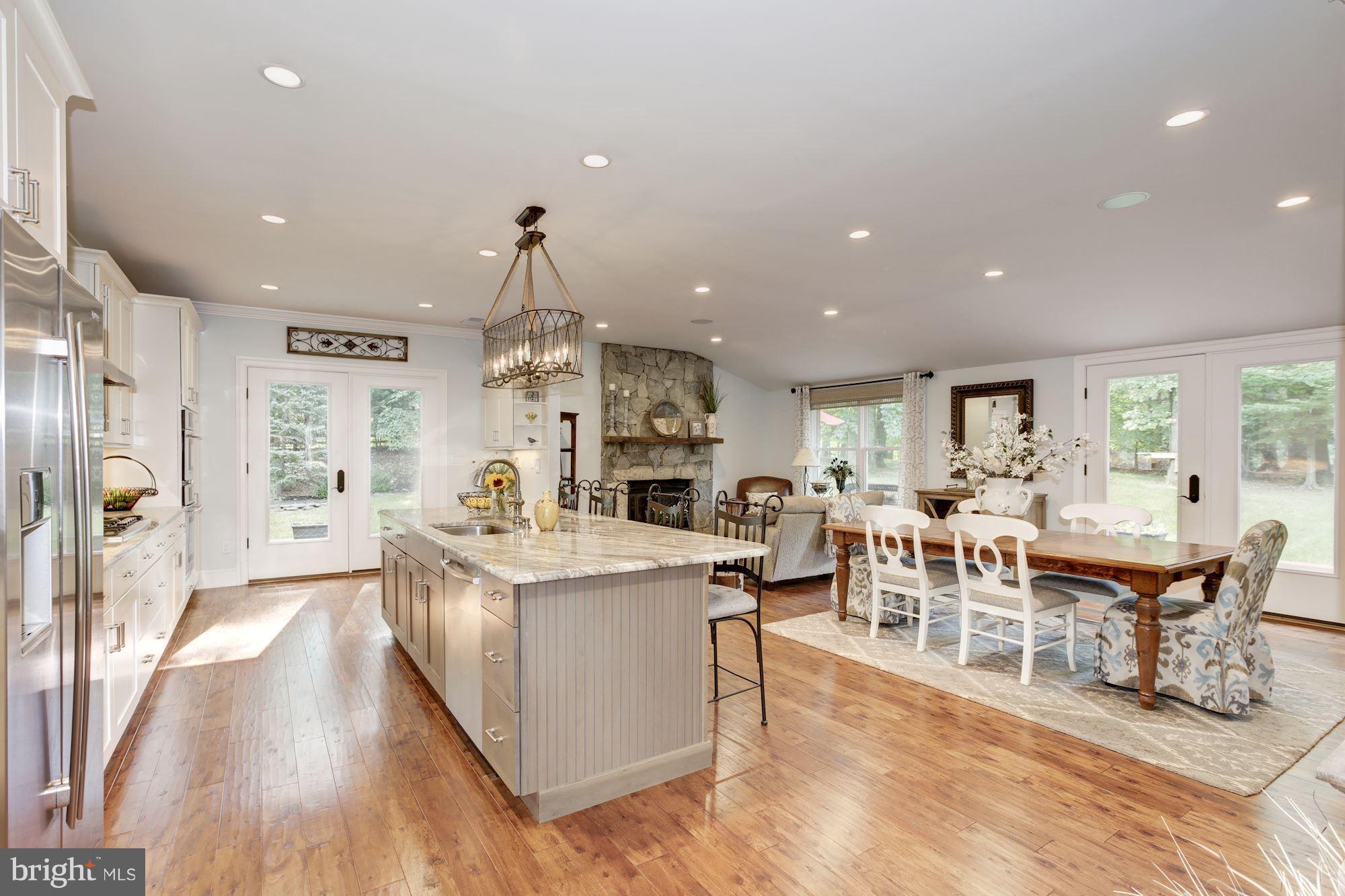 304 Springvale Road Great Falls, VA 22066 - Photo 11 of 25 Kitchen