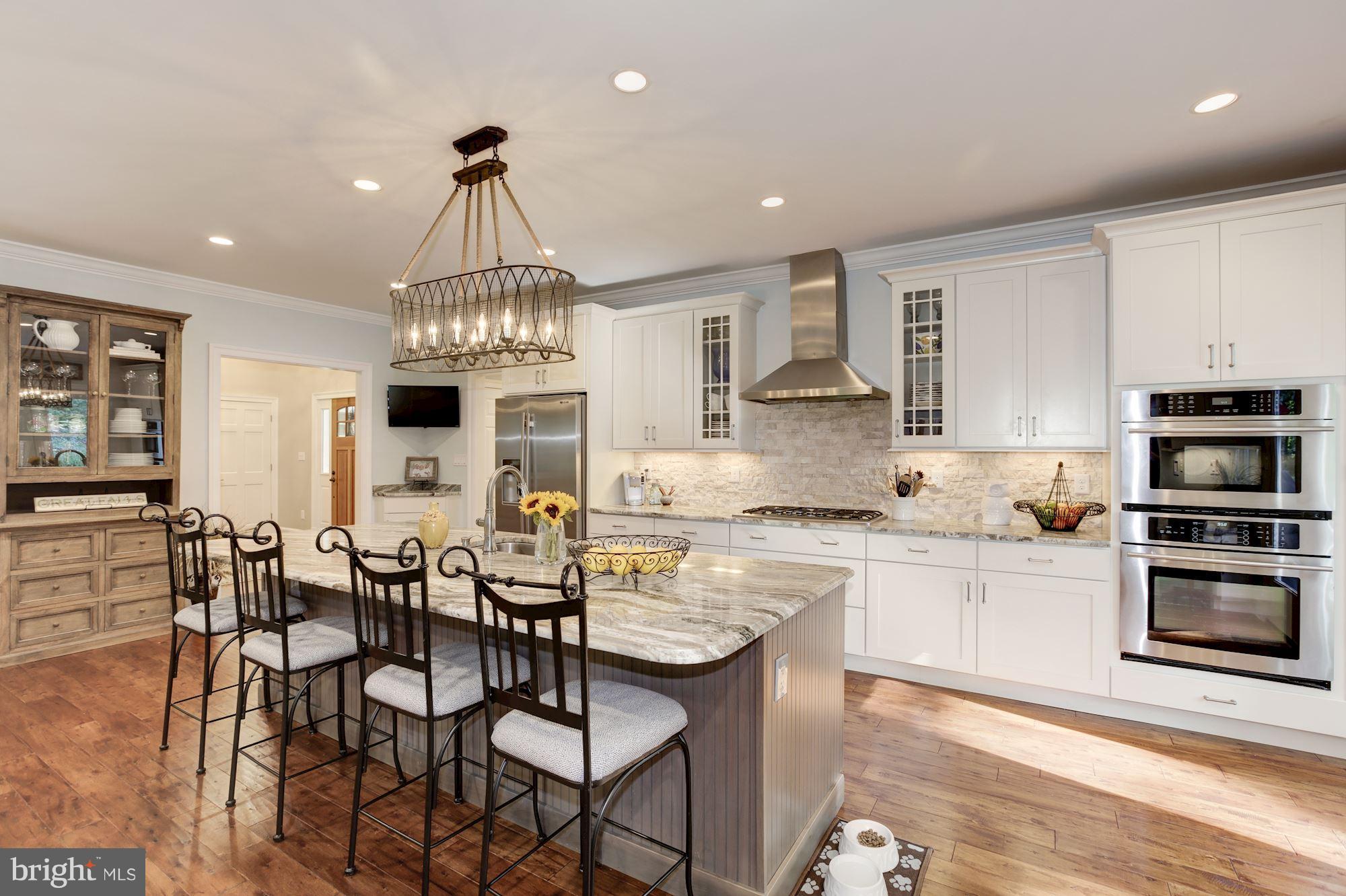 304 Springvale Road Great Falls, VA 22066 - Photo 12 of 25 Kitchen