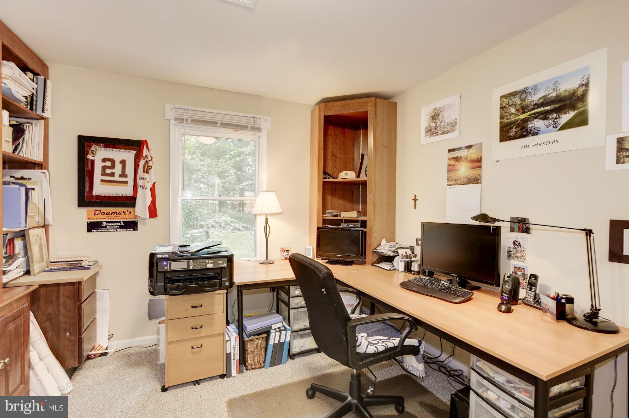 304 Springvale Road Great Falls, VA 22066 - Photo 15 of 25 Interior (General)
