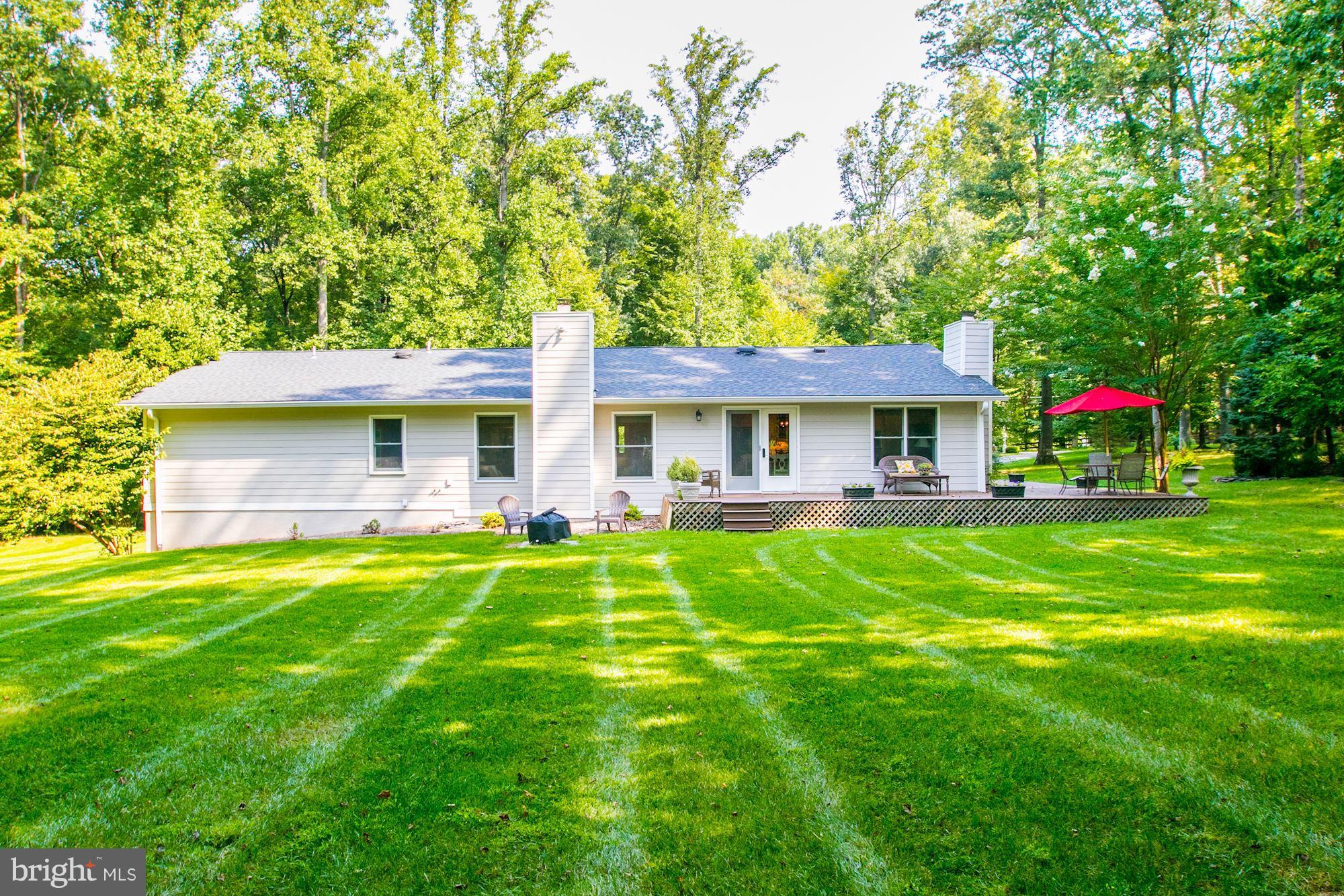 304 Springvale Road Great Falls, VA 22066 - Photo 24 of 25 Exterior (Rear)