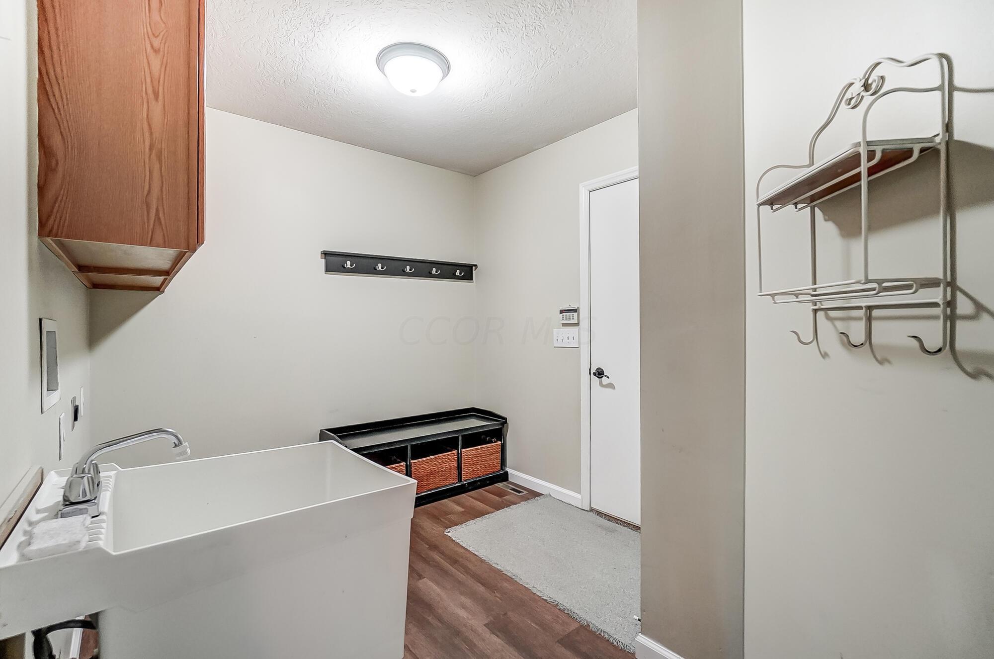 7440 Rolling Ridge Way Westerville, OH 43082 - Photo 36 of 85 Laundry