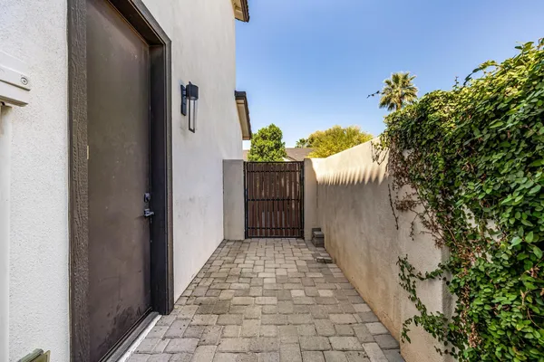 $9,500 | 3821 East Devonshire Avenue, Phoenix, AZ 85018