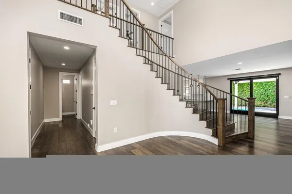 $9,500 | 3821 East Devonshire Avenue, Phoenix, AZ 85018