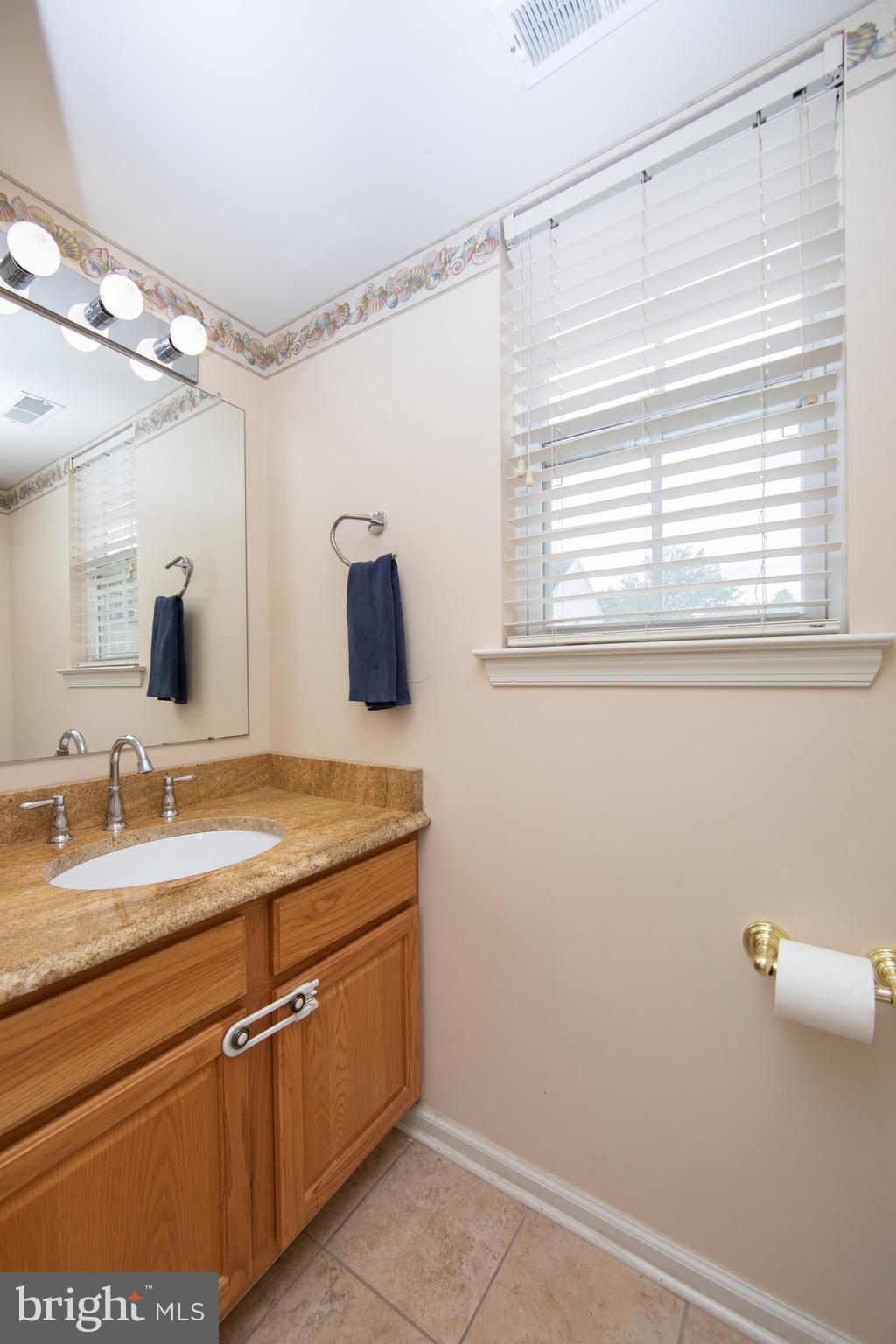 71 Sunset Drive Mount Royal, NJ 08061 - Photo 18 of 39 Half Bathroom