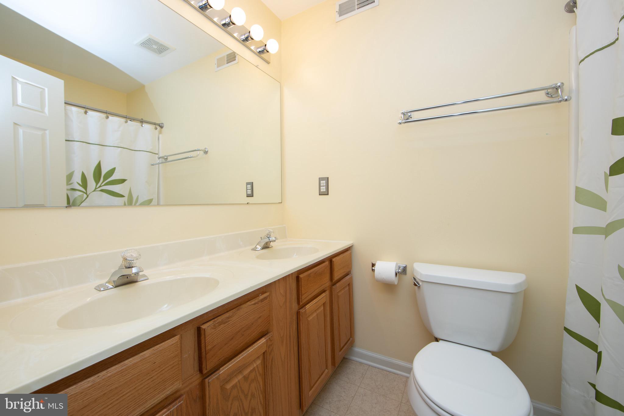 71 Sunset Drive Mount Royal, NJ 08061 - Photo 31 of 39 Bathroom