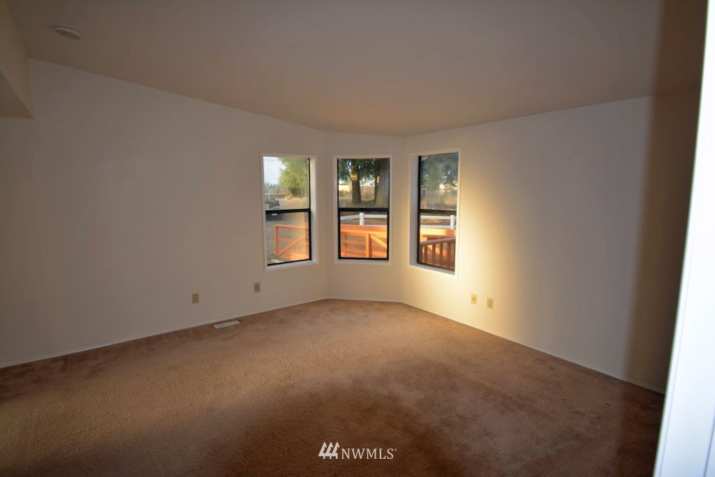 4427 183rd Avenue Southwest Rochester, WA 98579 - Photo 14 of 16