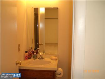 5015 C Dunbarton Road Mount Laurel, NJ 08054 - Photo 8 of 9 Bathroom