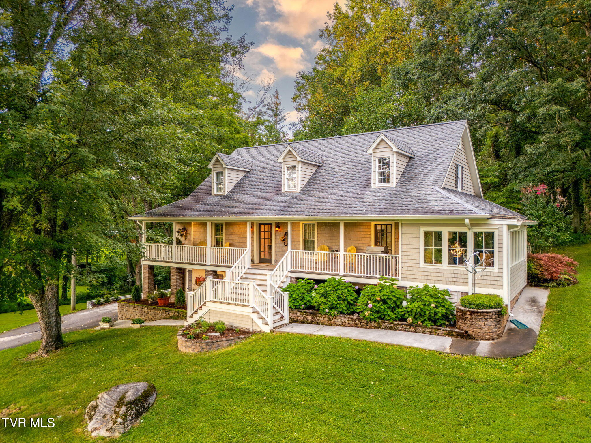 1-web-or-mls-23449-bowman-rd