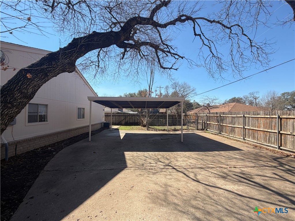 3806 Shallow Ford Road Temple, TX 76502 - Photo 16 of 20 a view of a balcony with furniture