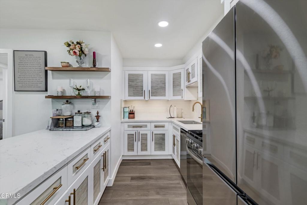 660 Sunfish Way Port Hueneme, CA 93041 - Photo 7 of 53 11-660 Sunfish Way-11