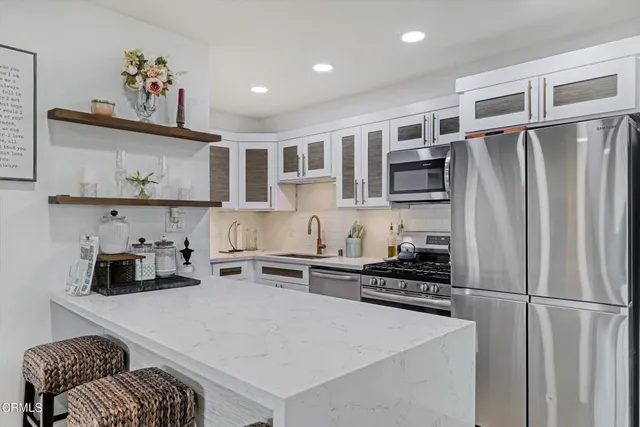 $635,900 | 660 Sunfish Way, Port Hueneme, CA 93041