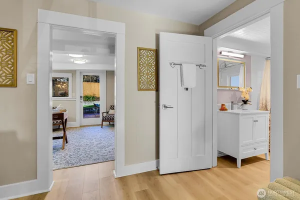 $3,500 | 2850 Northwest 65th Street, Seattle, WA 98117