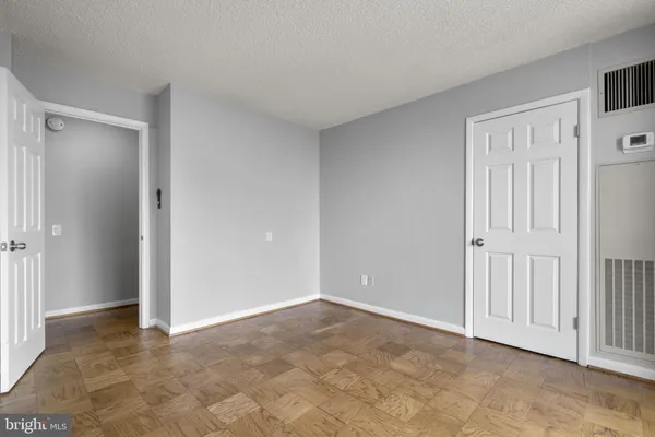 $275,000 | 2100 Washington Avenue, Unit 9D, Silver Spring, MD 20910