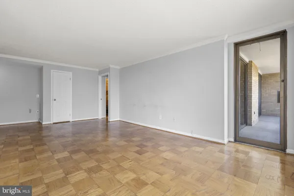 $275,000 | 2100 Washington Avenue, Unit 9D, Silver Spring, MD 20910
