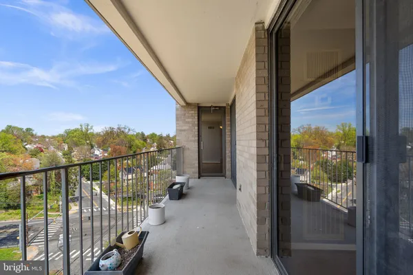 $275,000 | 2100 Washington Avenue, Unit 9D, Silver Spring, MD 20910