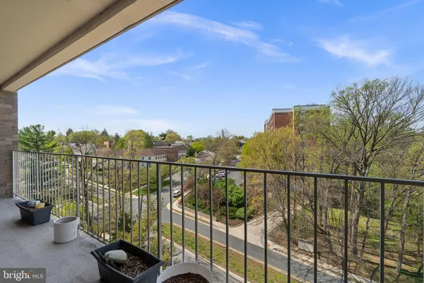$275,000 | 2100 Washington Avenue, Unit 9D, Silver Spring, MD 20910