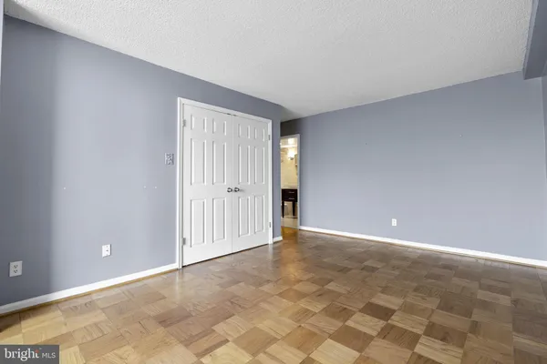 $275,000 | 2100 Washington Avenue, Unit 9D, Silver Spring, MD 20910