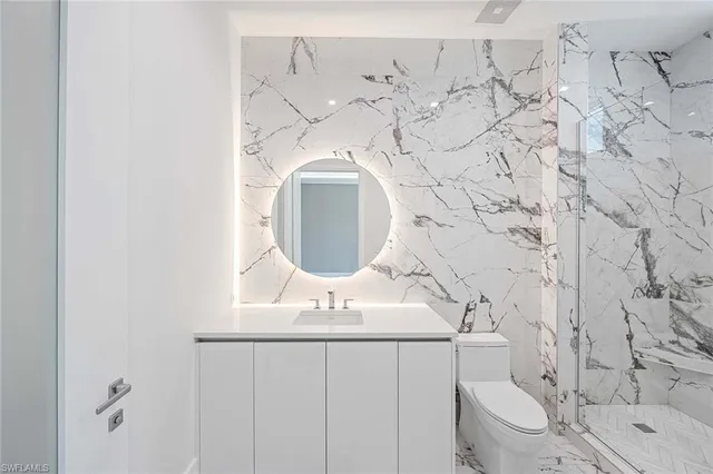 $5,995,000 | 1165 8th Street South, Unit 201, Naples, FL 34102