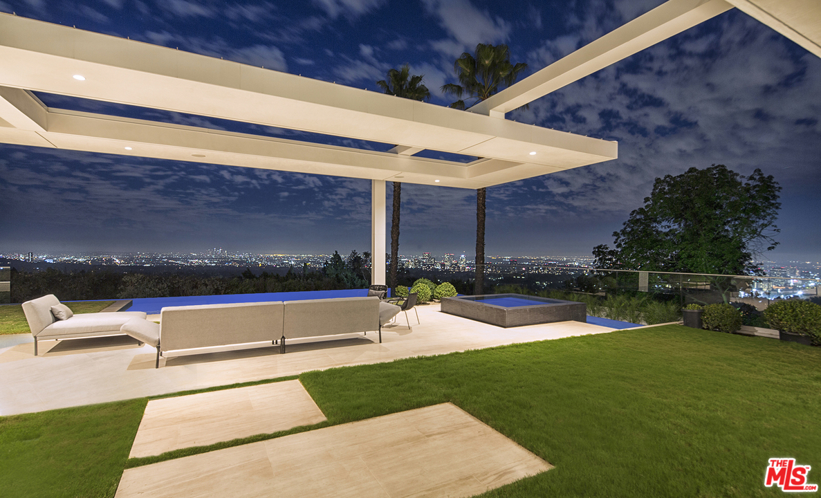 900 Stradella Road Los Angeles, CA 90077 - Photo 1 of 16