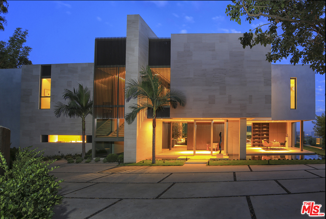 900 Stradella Road Los Angeles, CA 90077 - Photo 2 of 16
