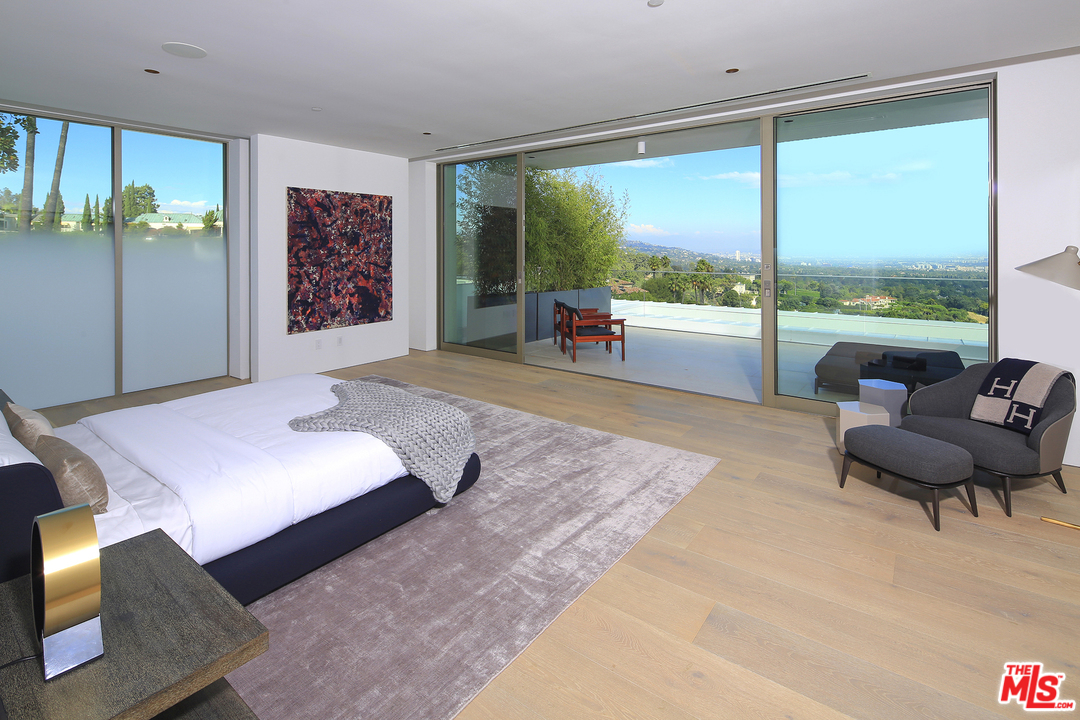 900 Stradella Road Los Angeles, CA 90077 - Photo 12 of 16