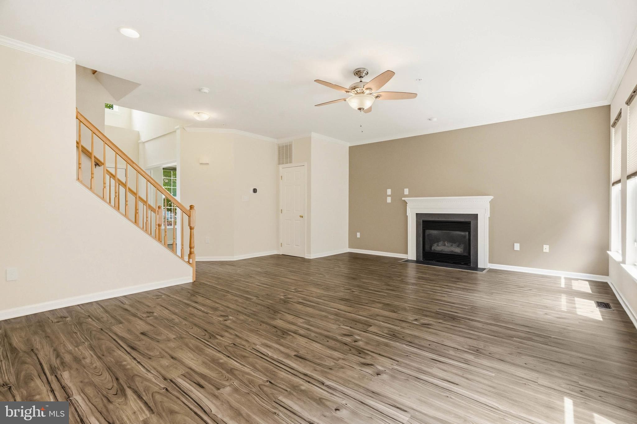 12203 Armat Court Laurel, MD 20708 - Photo 11 of 50 Living room