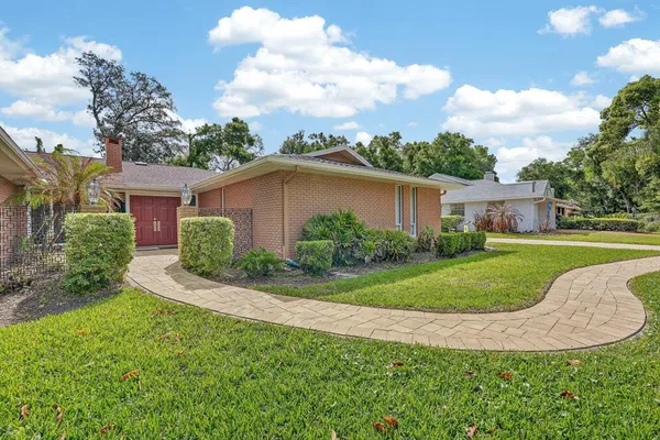 $595,000 | 110 North St Andrews Drive, Ormond Beach, FL 32174