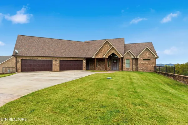 $929,000 | 7418 Youmans Lane, Corryton, TN 37721