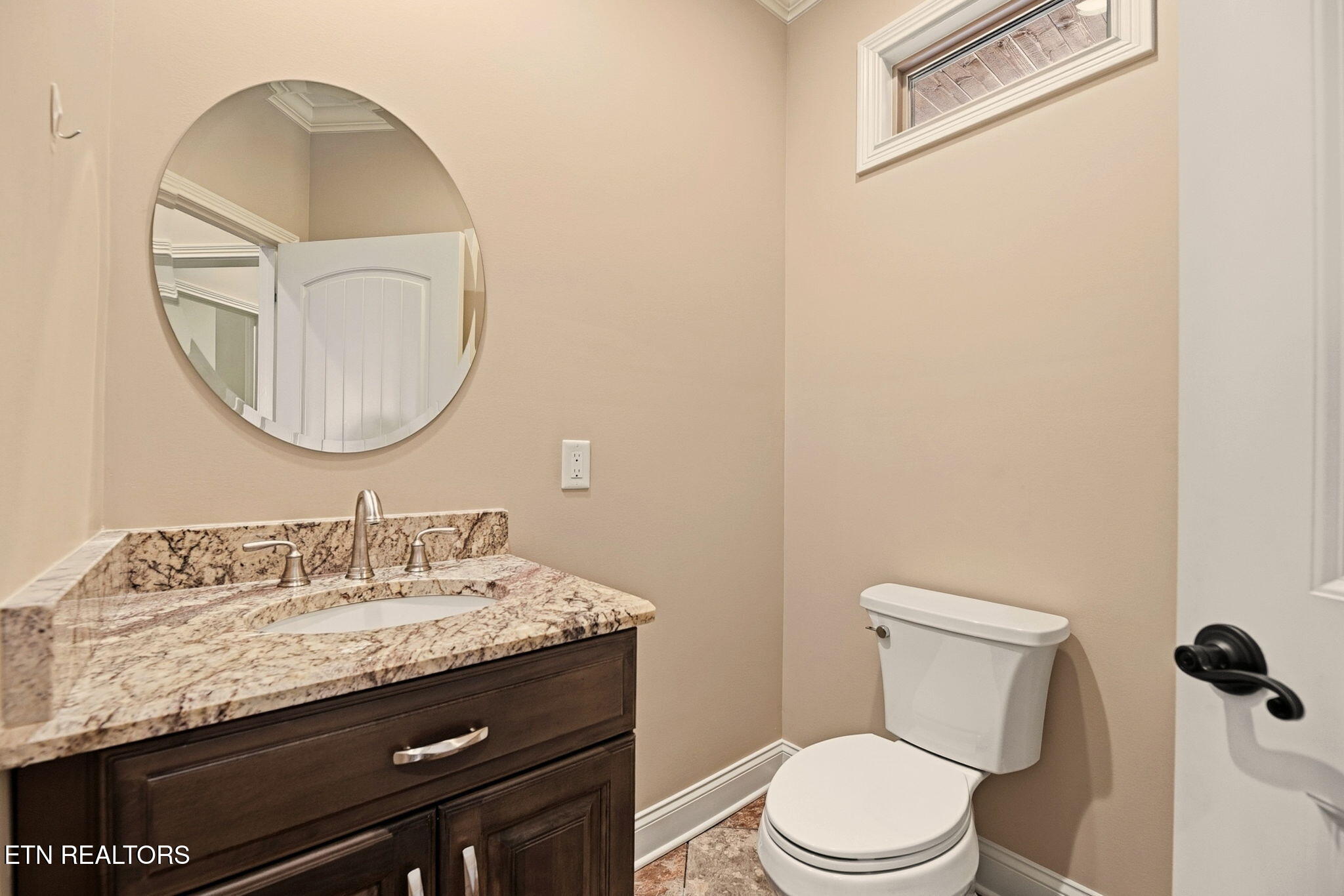 7418 Youmans Lane Corryton, TN 37721 - Photo 18 of 50 Half Bath