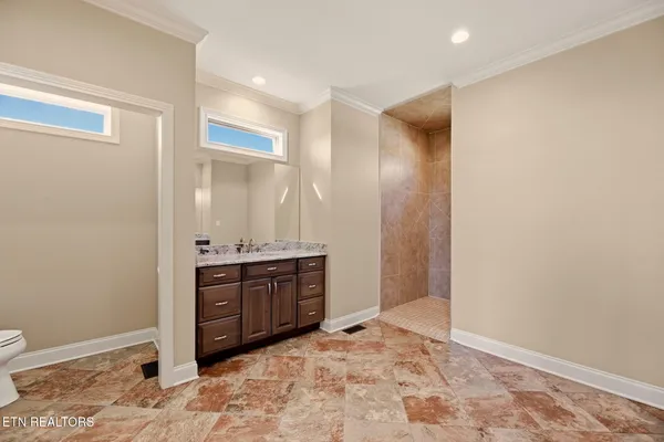 $829,000 | 7418 Youmans Lane, Corryton, TN 37721
