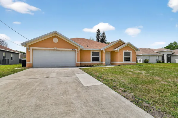 $2,600 | 4066 Southwest Canrady Street, Port St. Lucie, FL 34953