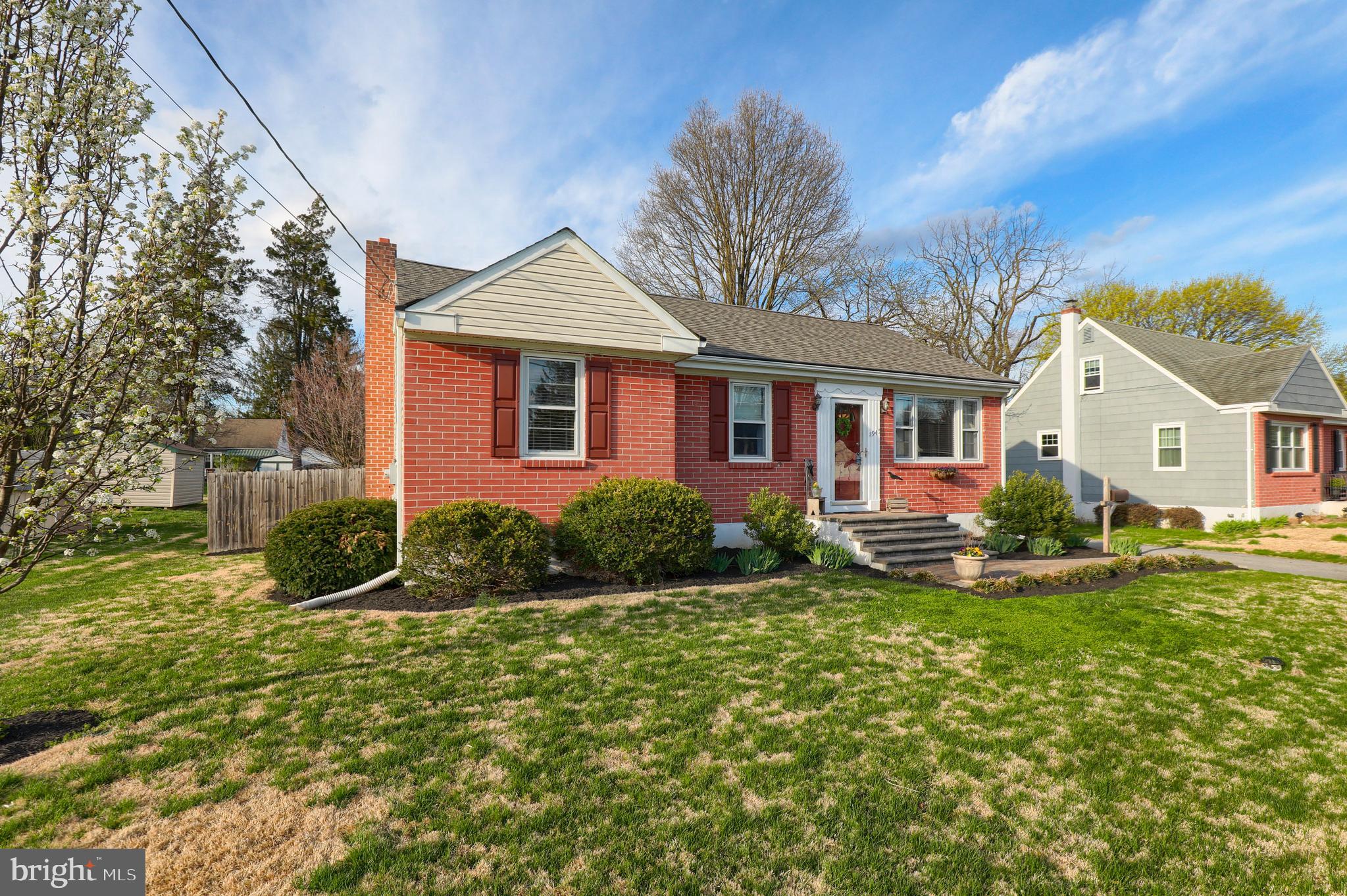 1945 Manor Ridge Drive Lancaster, PA 17603 - Photo 3 of 28 Front view 3