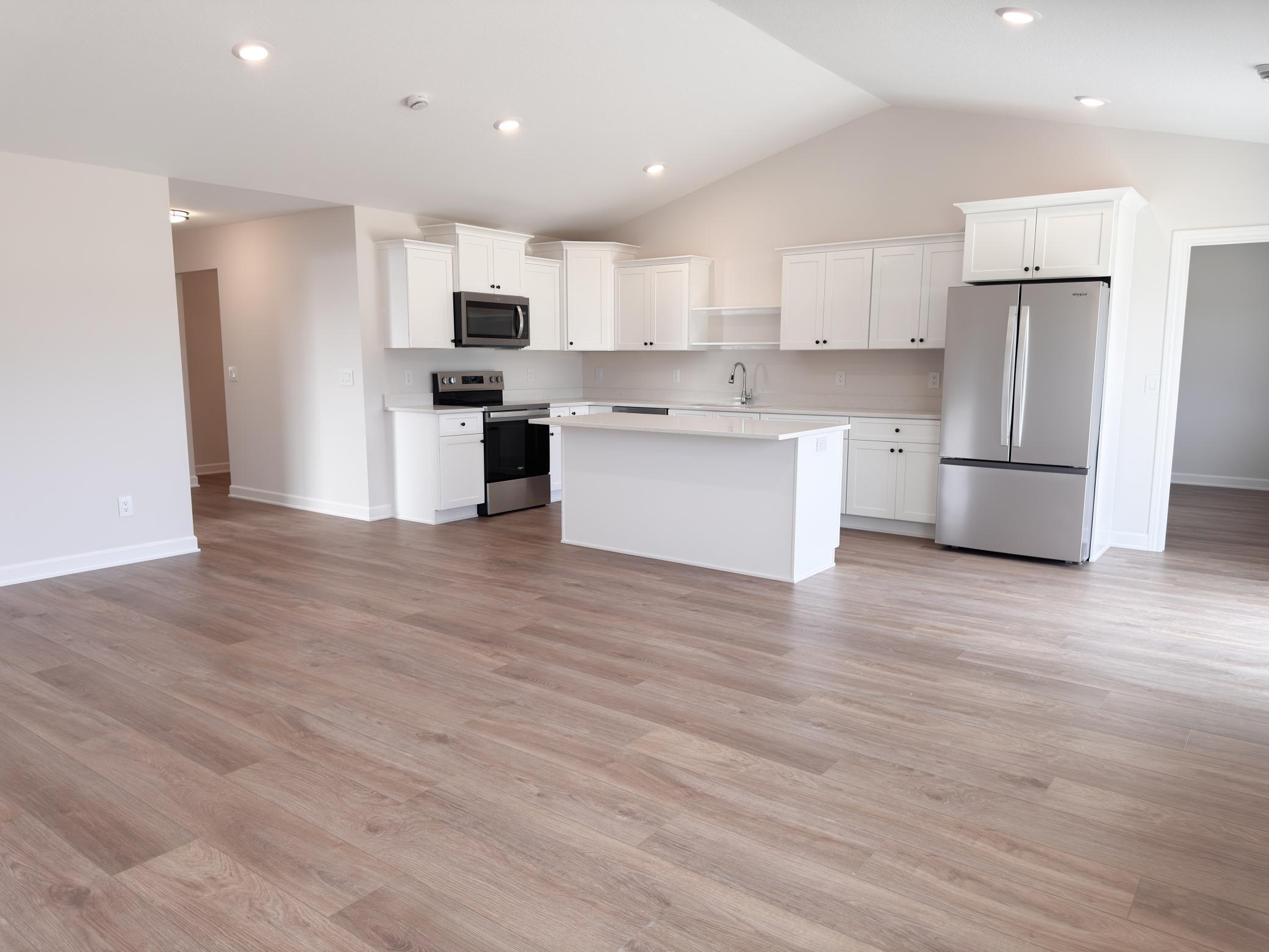 718 South Division Street Roberts, WI 54023 - Photo 3 of 17