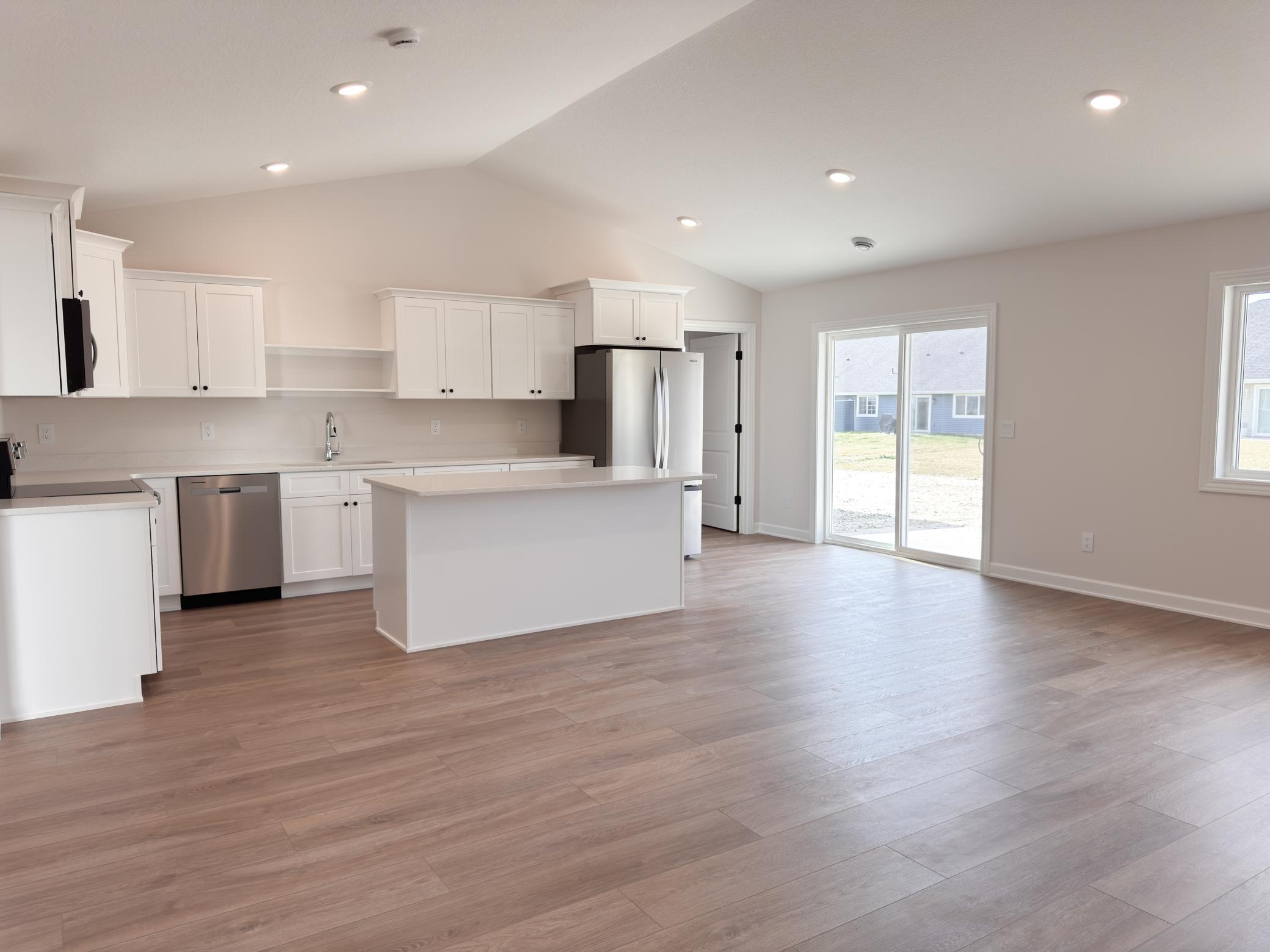 718 South Division Street Roberts, WI 54023 - Photo 5 of 17