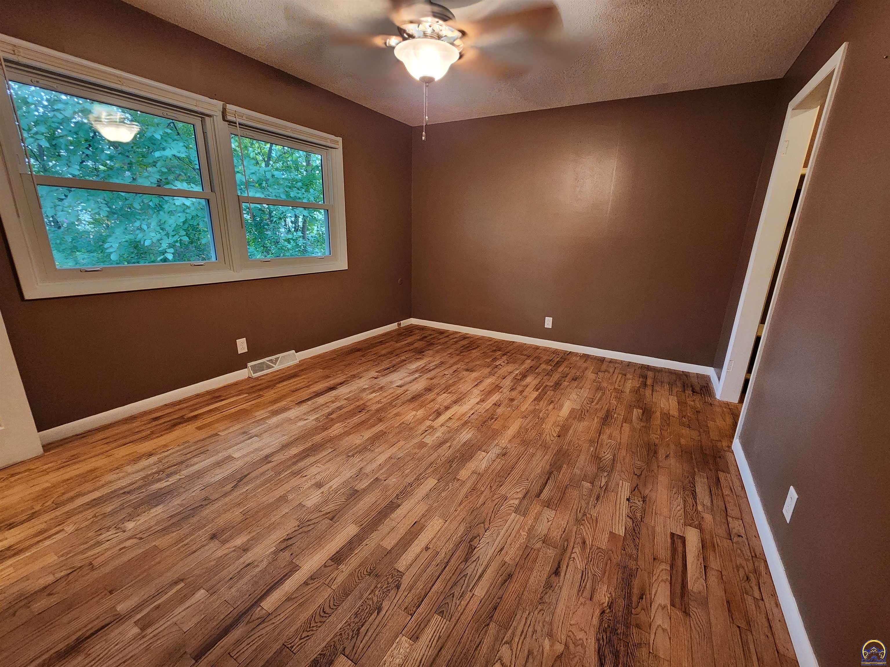 1239 Tomahawk Road Emporia, KS 66801 - Photo 22 of 38 Gallery Image 22