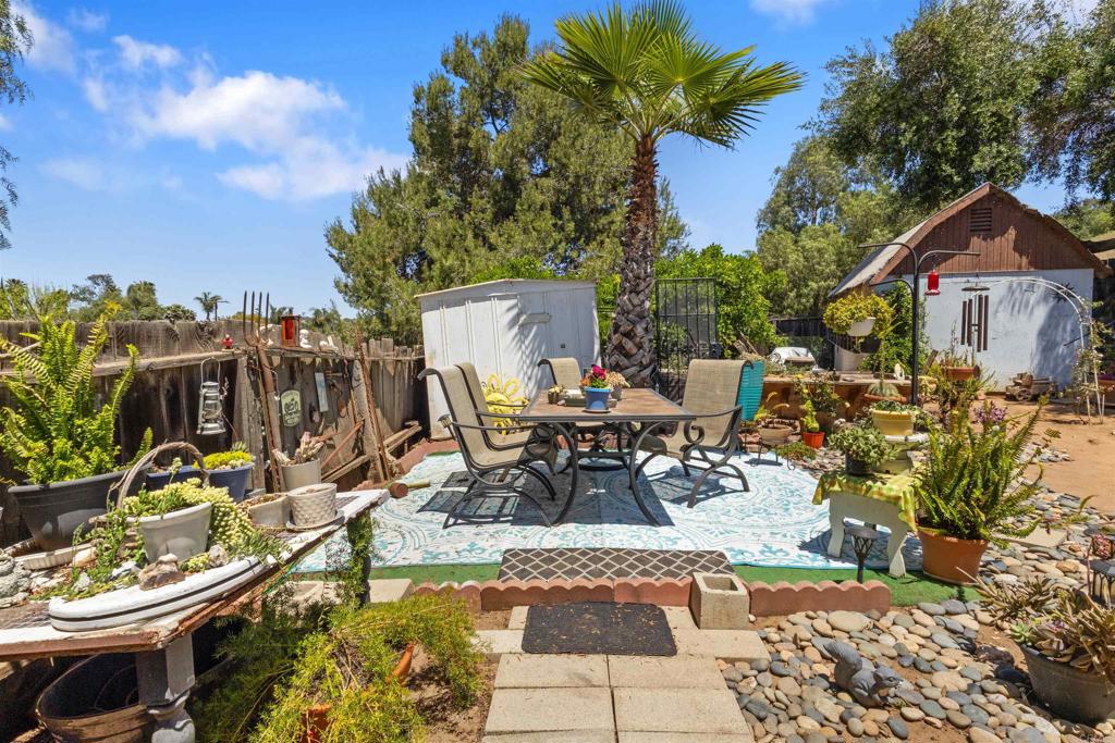 246 Robelini Drive Vista, CA 92083 - Photo 25 of 35