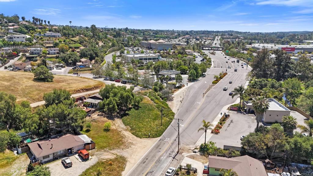 246 Robelini Drive Vista, CA 92083 - Photo 33 of 35