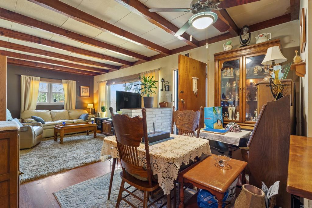 246 Robelini Drive Vista, CA 92083 - Photo 8 of 35