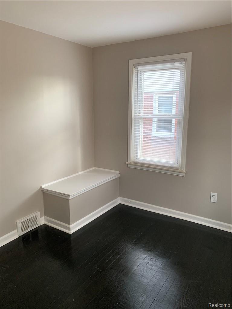 8136 Meyers Road Detroit, MI 48228 - Photo 24 of 27 IMG_0666.JPG